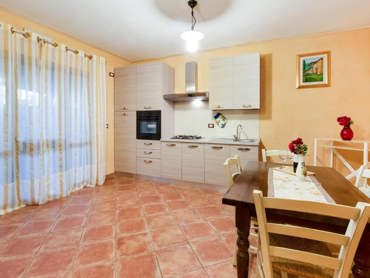 הוילה מארונה Beautiful Chalet With Swimming Pool In Lombardy מראה חיצוני תמונה